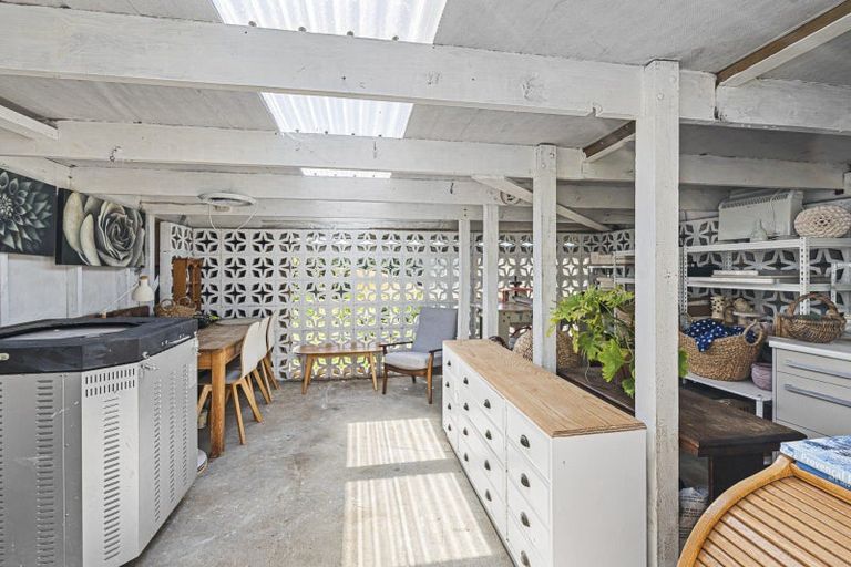 Photo of property in 70 Saxton Road, Upper Vogeltown, New Plymouth, 4371