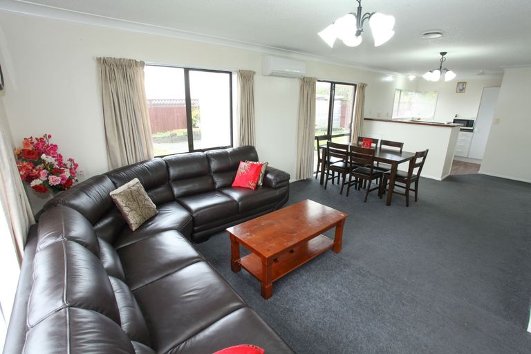 Photo of property in 7 Rosehill Place, Nawton, Hamilton, 3200