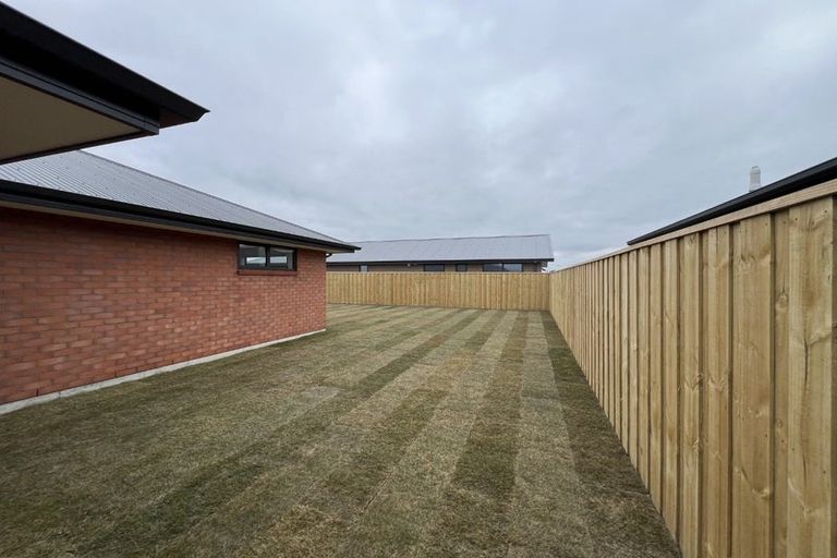 Photo of property in 35 Cousins Street, Woodend, 7691