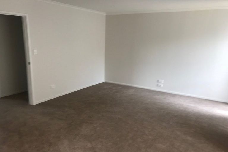 Photo of property in 19 Perla Road, Pukekohe, 2120