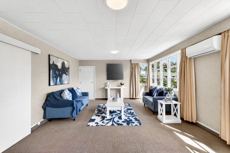 Photo of property in 4 Russell Road, Marewa, Napier, 4110