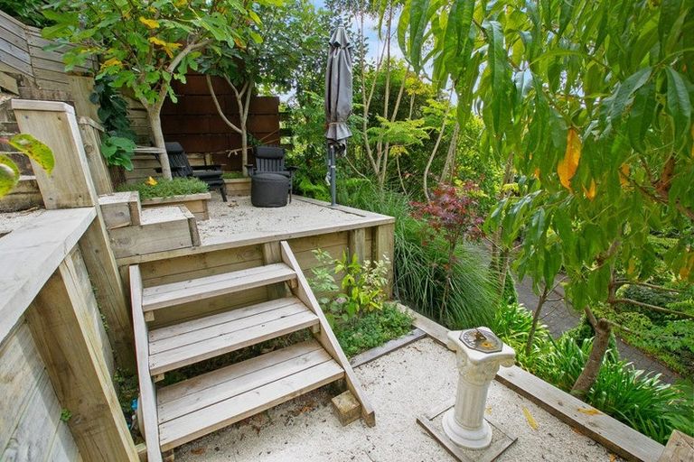 Photo of property in 142a Heta Road, Highlands Park, New Plymouth, 4312