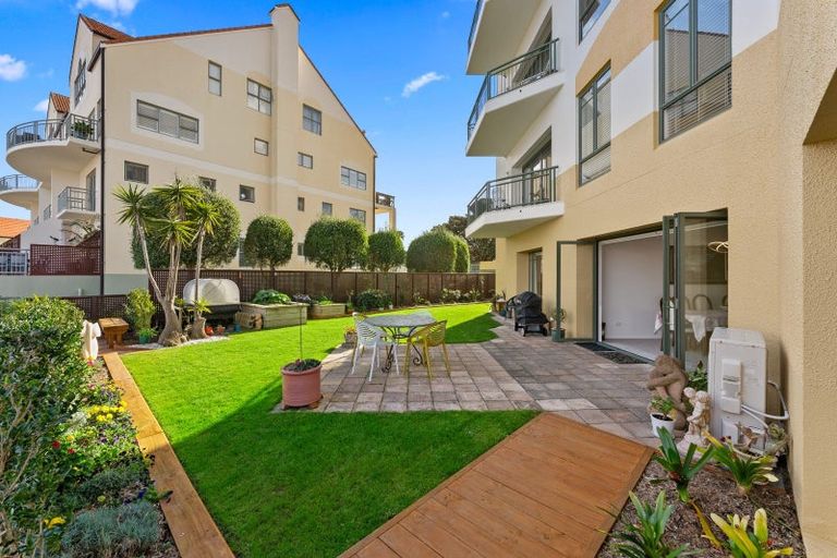 Photo of property in 43 Waterside Crescent, Gulf Harbour, Whangaparaoa, 0930