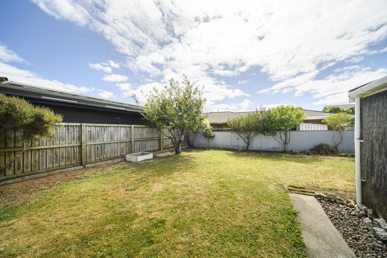 Photo of property in 6 Kea Place, Fitzherbert, Palmerston North, 4410
