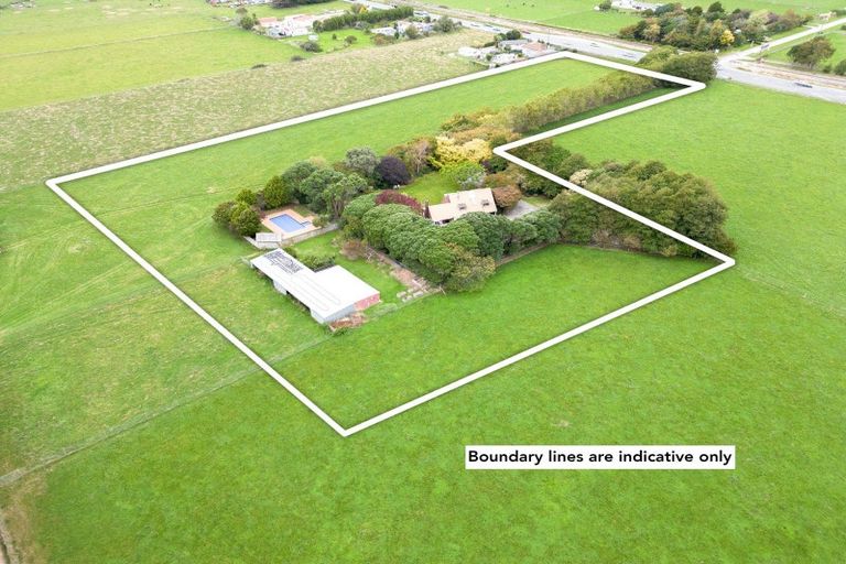 Photo of property in 962 State Highway 1 South, Manakau, Levin, 5573
