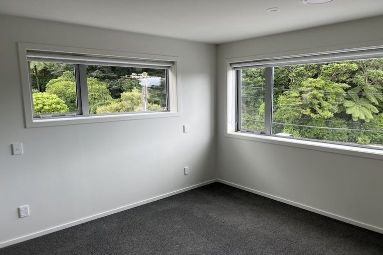 Photo of property in 41a Woodmancote Road, Khandallah, Wellington, 6035