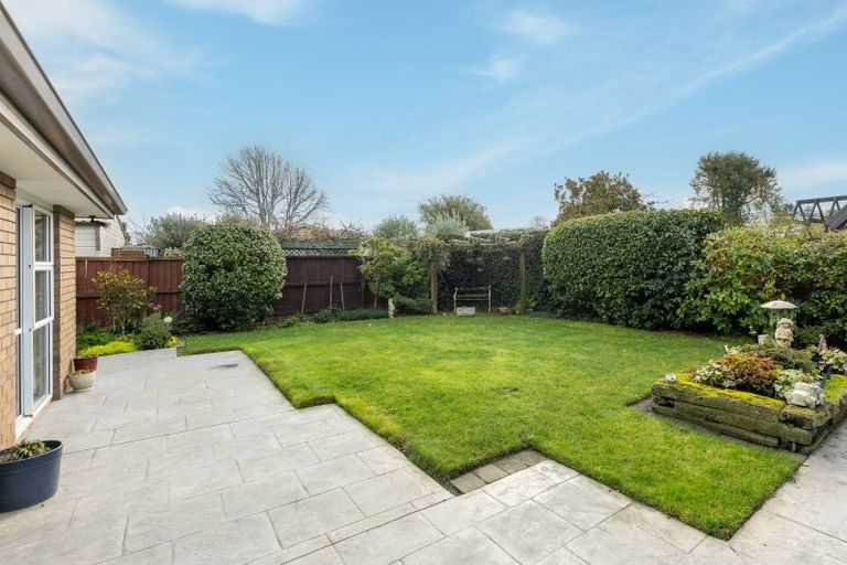 Photo of property in 10 Natalie Place, Harewood, Christchurch, 8051