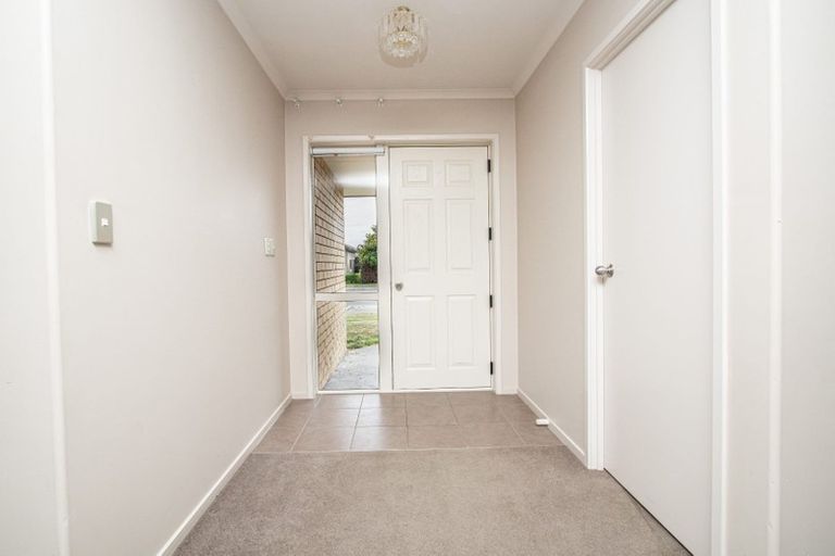 Photo of property in 10 Madison Street, Cambridge, 3434