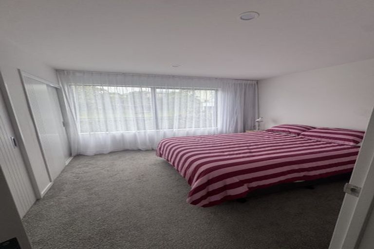 Photo of property in 4/11 Jaemont Avenue, Te Atatu South, Auckland, 0610