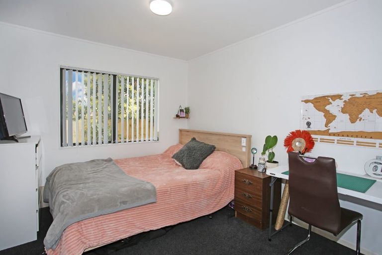 Photo of property in 2/8 Freyberg Crescent, Pukekohe, 2120