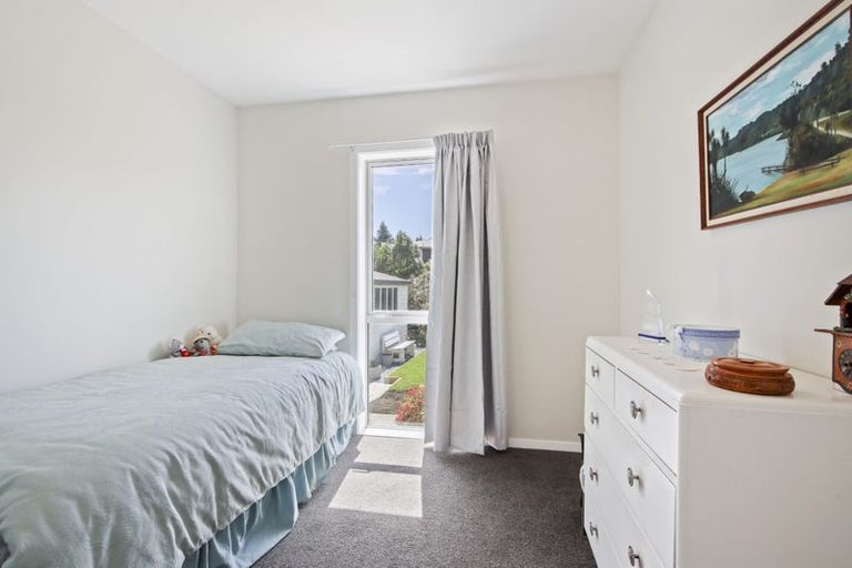 Photo of property in 4b Canberra Place, Redwood, Christchurch, 8051