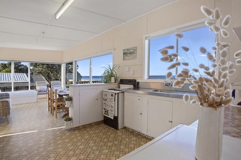 Photo of property in 15 Seaforth Road, Waihi Beach, 3611