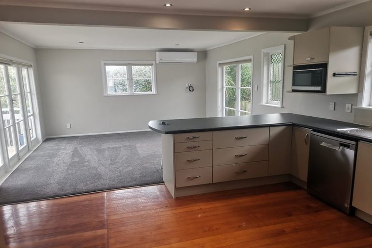 Photo of property in 1/3 Windy Ridge Road, Glenfield, Auckland, 0629