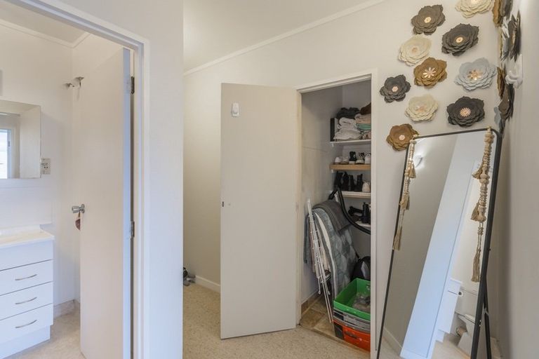 Photo of property in Hobson Court Flats, 56/70 Hobson Street, Thorndon, Wellington, 6011