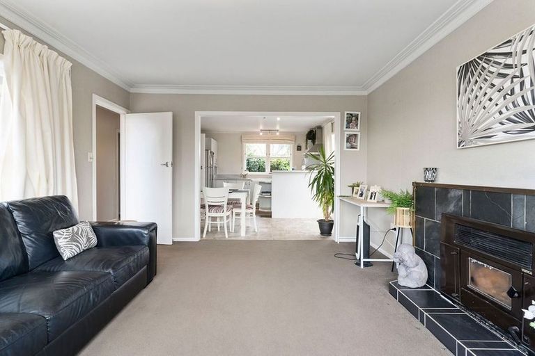 Photo of property in 1/67 Manuka Road, Bayview, Auckland, 0629