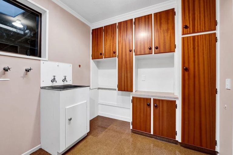 Photo of property in 21 High Street, Hawera, 4610