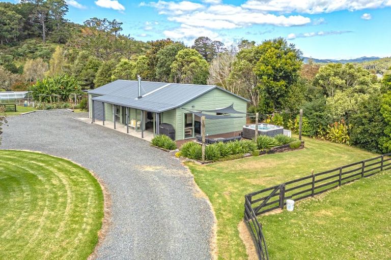 Photo of property in 94b Whangapoua Sh25 Road, Coromandel, 3506
