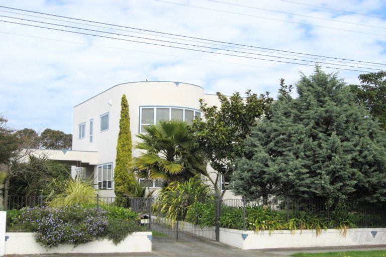 Photo of property in 5 Kawatiri Avenue, Gonville, Whanganui, 4501
