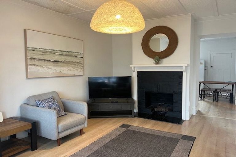 Photo of property in 291 Marine Parade, Napier South, Napier, 4110