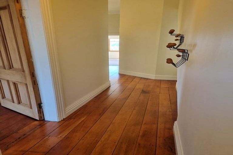 Photo of property in 35a Grant Road, Thorndon, Wellington, 6011