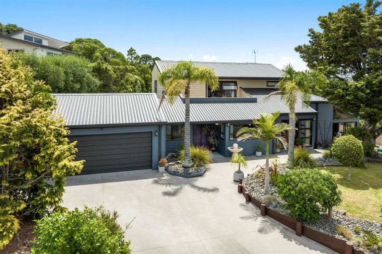 Photo of property in 32 Layton Road, Manly, Whangaparaoa, 0930