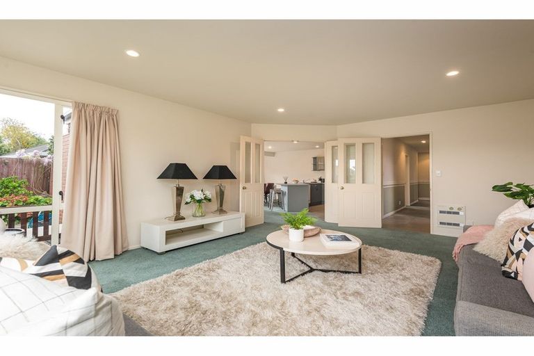 Photo of property in 11 Jadewynn Place, Halswell, Christchurch, 8025