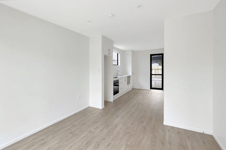 Photo of property in 1/39 Pakuranga Road, Pakuranga, Auckland, 2010