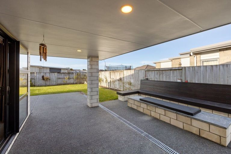 Photo of property in 18 Teatree Close, Huntington, Hamilton, 3210