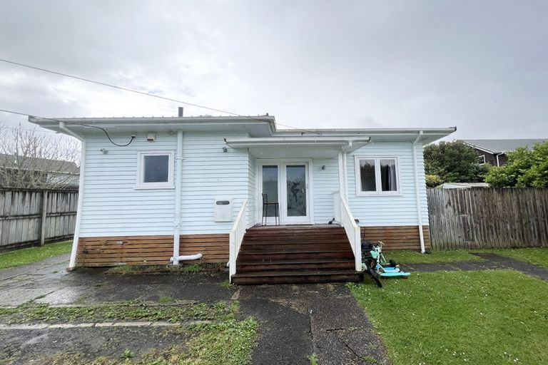 Photo of property in 7 Nicolas Avenue, Glen Eden, Auckland, 0602