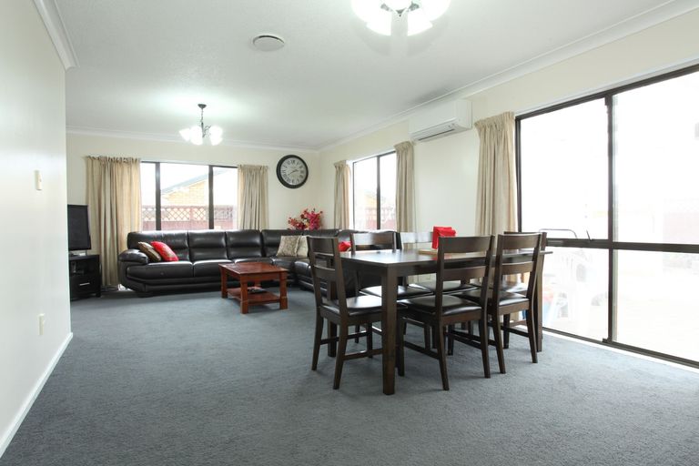 Photo of property in 7 Rosehill Place, Nawton, Hamilton, 3200