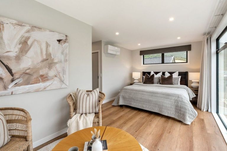 Photo of property in 21 Porokaiwhiri Street, Crofton Downs, Wellington, 6035