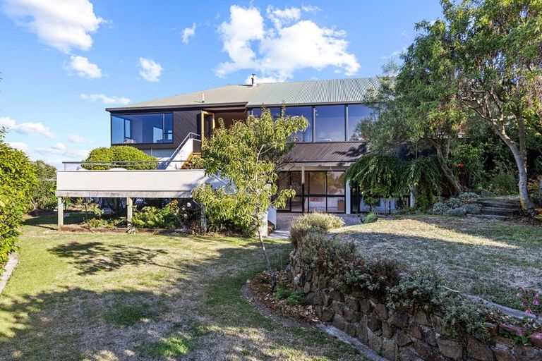 Photo of property in 10 Luxton Place, Mount Pleasant, Christchurch, 8081