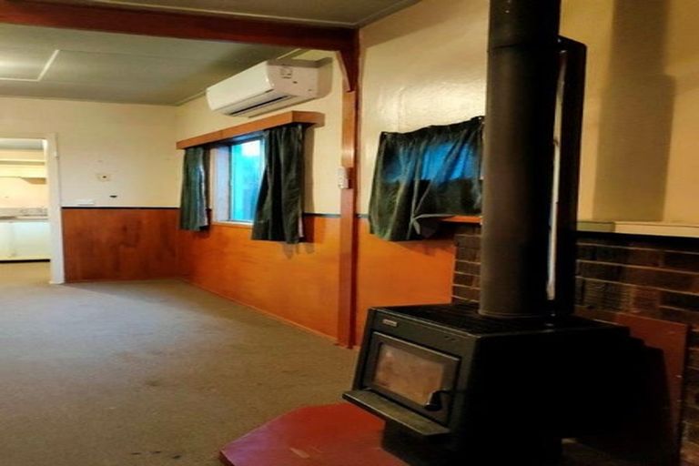 Photo of property in 4 Clifford Street, Clinton, 9534