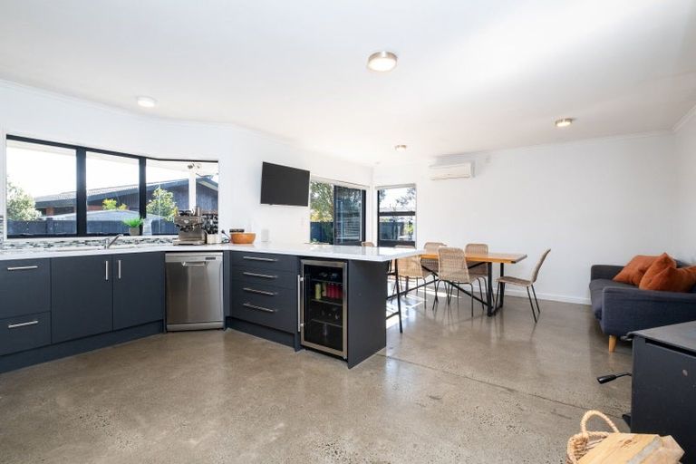 Photo of property in 14 Legorne Lane, Havelock North, 4130