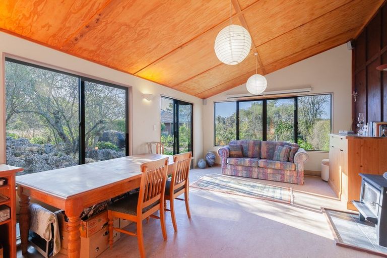 Photo of property in 10 Labyrinth Lane, Takaka, 7183