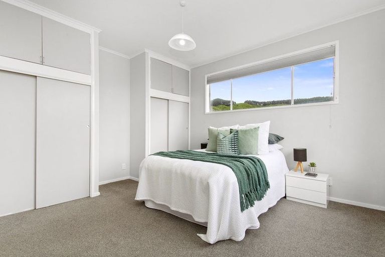 Photo of property in 22 Ngatitoa Street, Tawa, Wellington, 5028