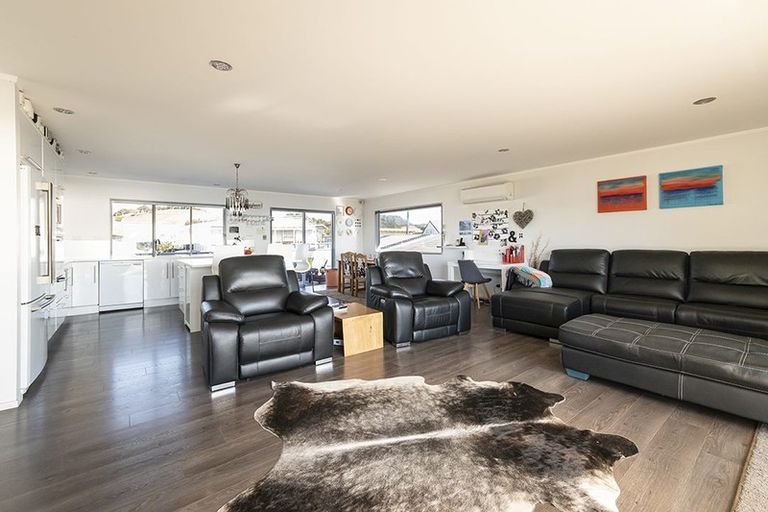 Photo of property in 28 Hall Road, Pataua North, Whangarei, 0175