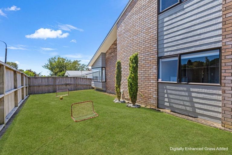 Photo of property in 58 Karina Road, Merrilands, New Plymouth, 4312