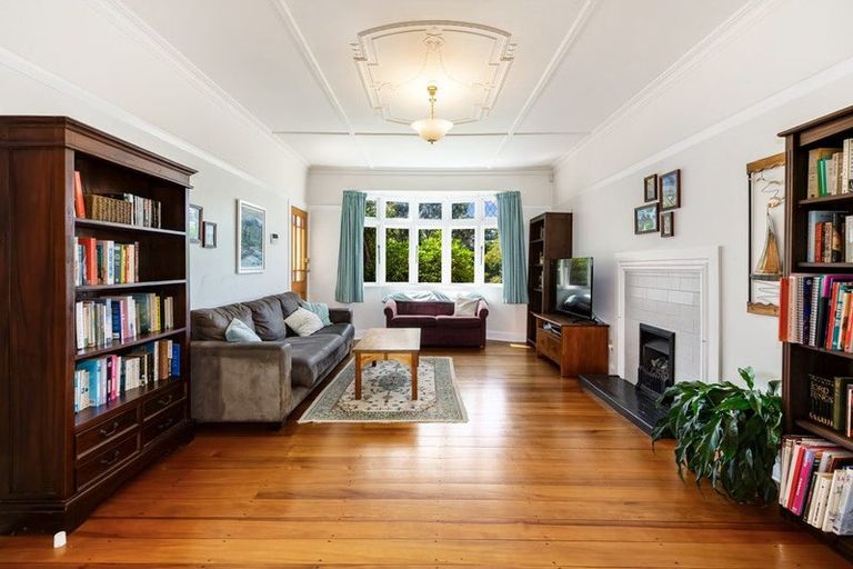 Photo of property in 98 Campbell Street, Karori, Wellington, 6012