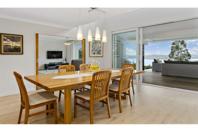 Photo of property in 14 Creek Street, Sandspit, Warkworth, 0982