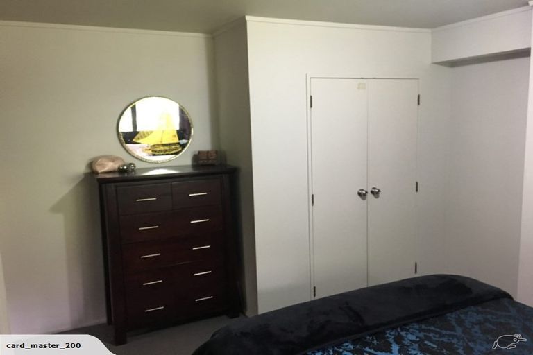 Photo of property in 16a Vonnell Place, Birkdale, Auckland, 0626