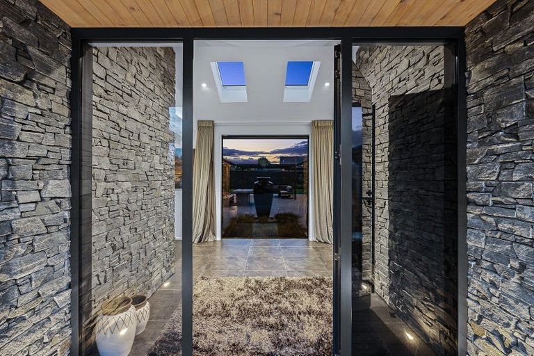 Photo of property in 173b West Belt, Rangiora, 7400