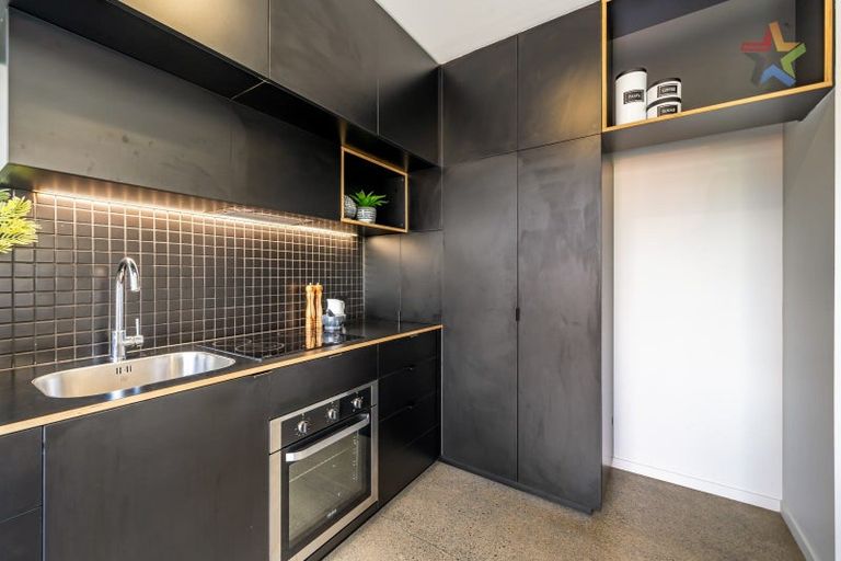 Photo of property in 6 Te Ara O Paetutu, Petone, Lower Hutt, 5012