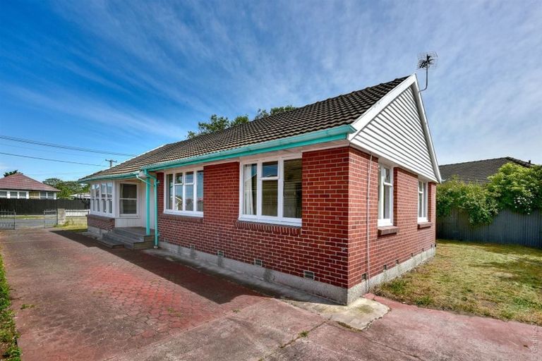 Photo of property in 7 Carisbrooke Street, Aranui, Christchurch, 8061
