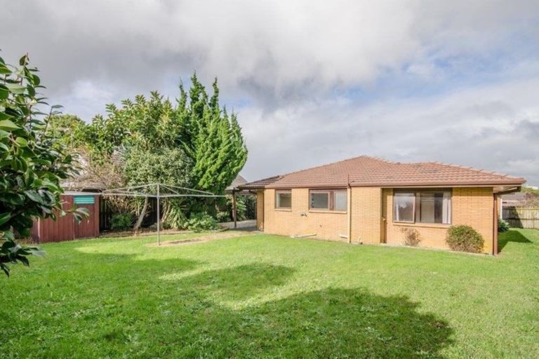 Photo of property in 103 Carnoustie Drive, Wattle Downs, Auckland, 2103