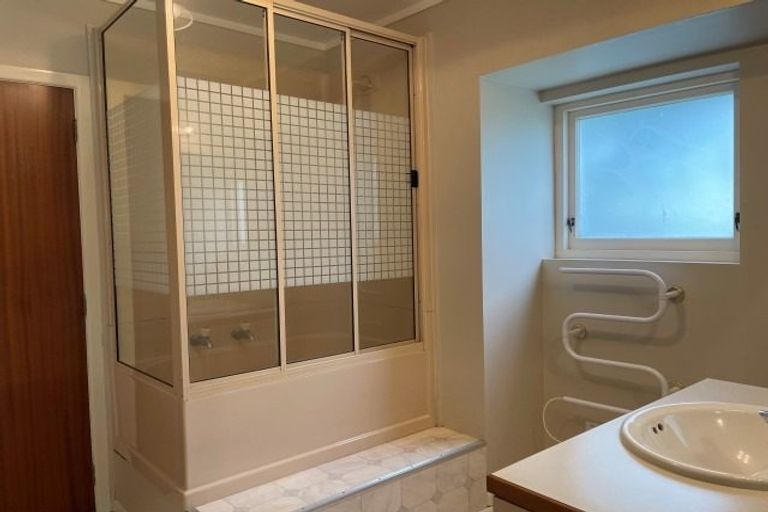 Photo of property in 4 Clivedene Street, Matua, Tauranga, 3110