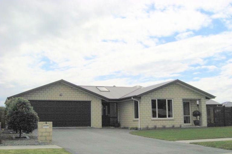 Photo of property in 3 Pascoe Drive, Woodend, 7610