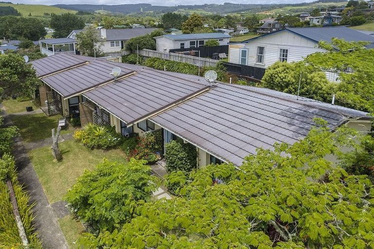 Photo of property in 2/3 Miro Street, Helensville, 0800