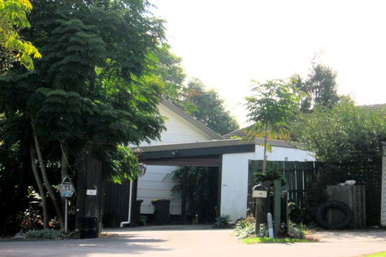 Photo of property in 1/15 Leven Lane, Totara Heights, Auckland, 2105