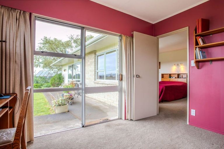 Photo of property in 63 Mcphee Street, Dannevirke, 4930